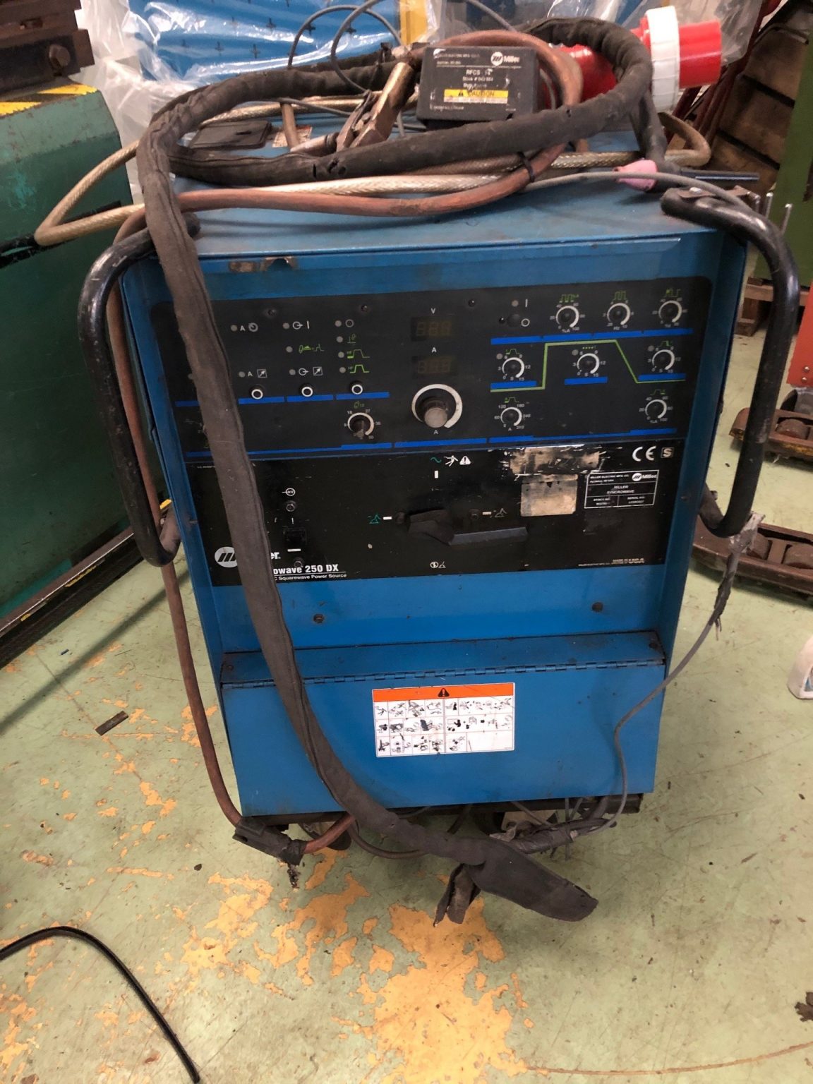 SOLD Miller Syncrowave DX Tig Welder Chiviott Used Machine Tools