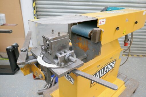 Baileigh Rusch M900-CE Abrasive Tube & Pipe Notcher - Image 4