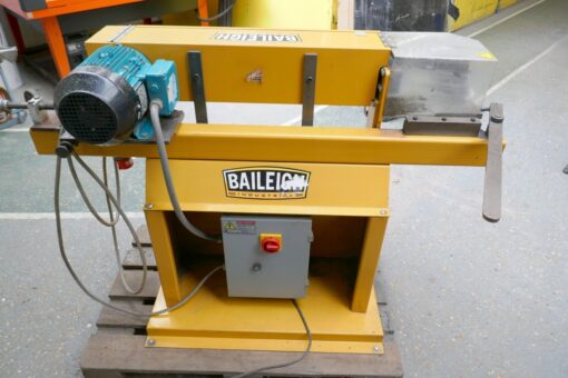 Baileigh Rusch M900-CE Abrasive Tube & Pipe Notcher - Image 5