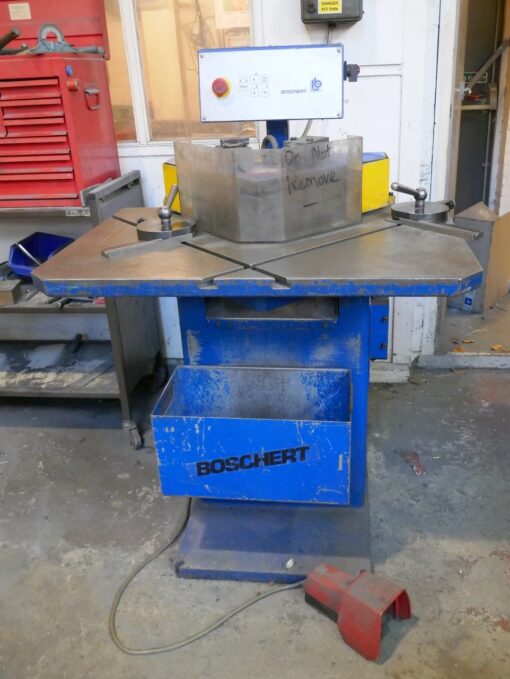 Boschert LB 12/6 Hydraulic Corner Notcher