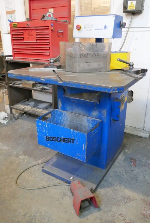 Boschert LB 12/6 Hydraulic Corner Notcher - Image 8