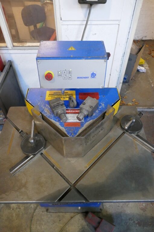 Boschert LB 12/6 Hydraulic Corner Notcher - Image 6